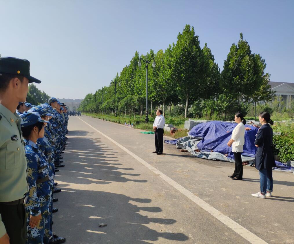 肉番
党委慰问18级军训同学，送上中秋祝福